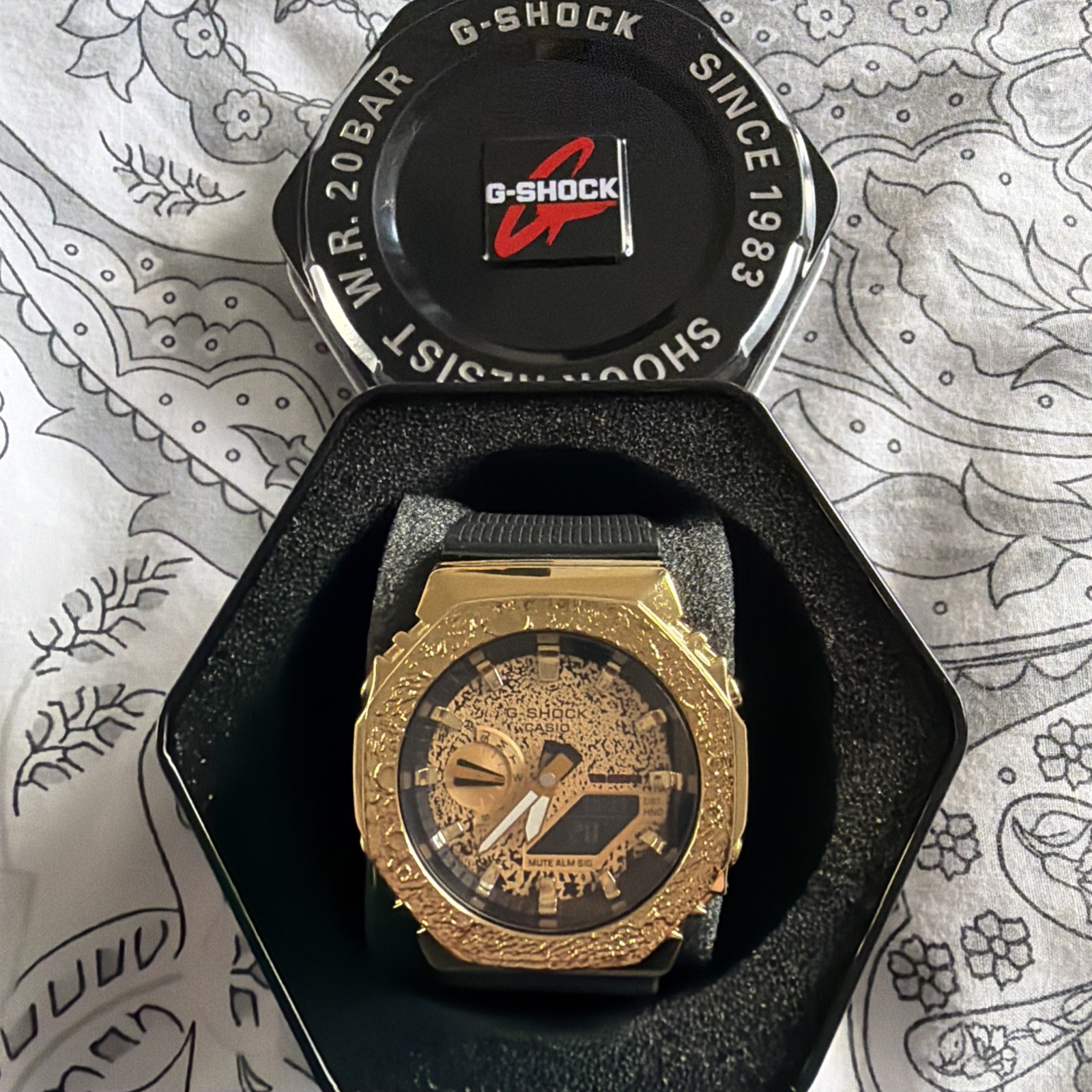 CASIO G-SHOCK GM-2100MG-1AJR “Moon Gold” Limited Edition Metal Cover Watch EXC+4