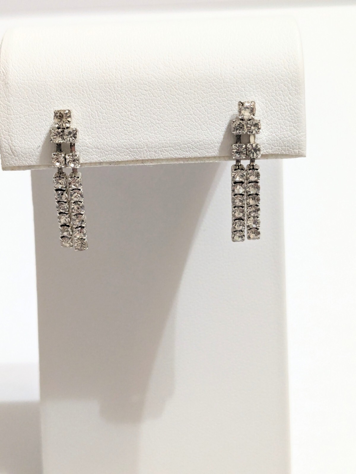 Silver Tone Layered Prong Set Rhinestone Stud/Drop Earrings. 1″. Modern.