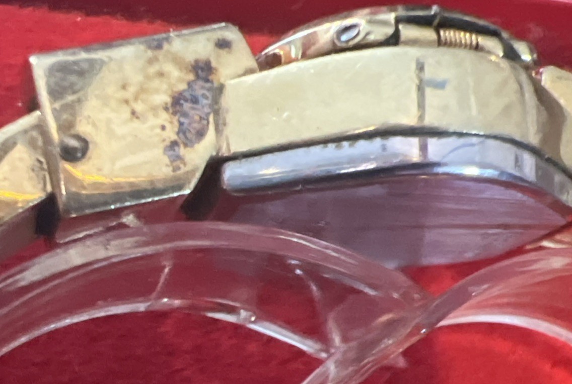 Consul Swiss Women Fond Acier Inoxydable Bangle Mechanical Wind Watch Peek A Boo