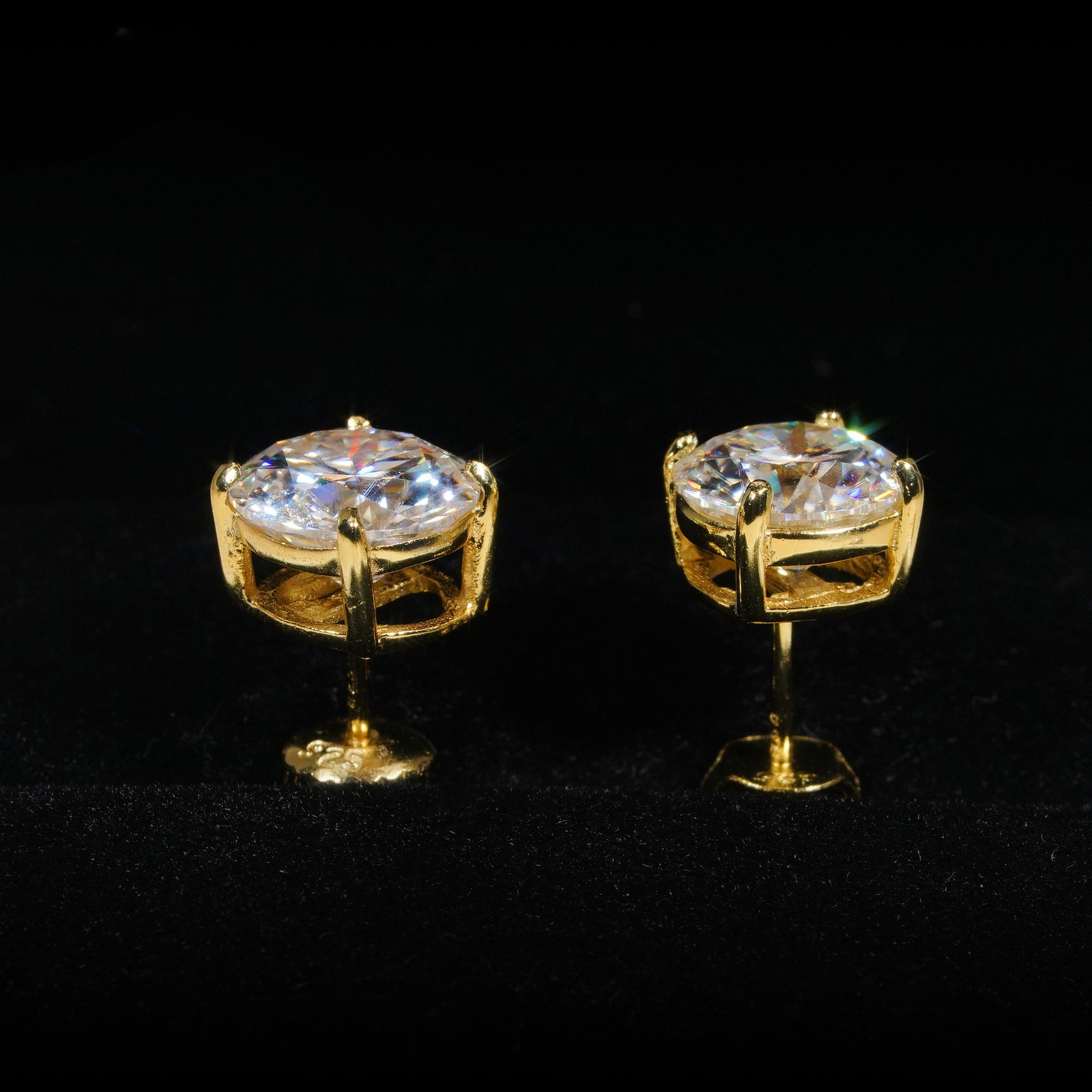 S925 Silver 4 Prong Round VVS Moissanite Stud Earrings 0.1-5CT Hip Hop Earrings