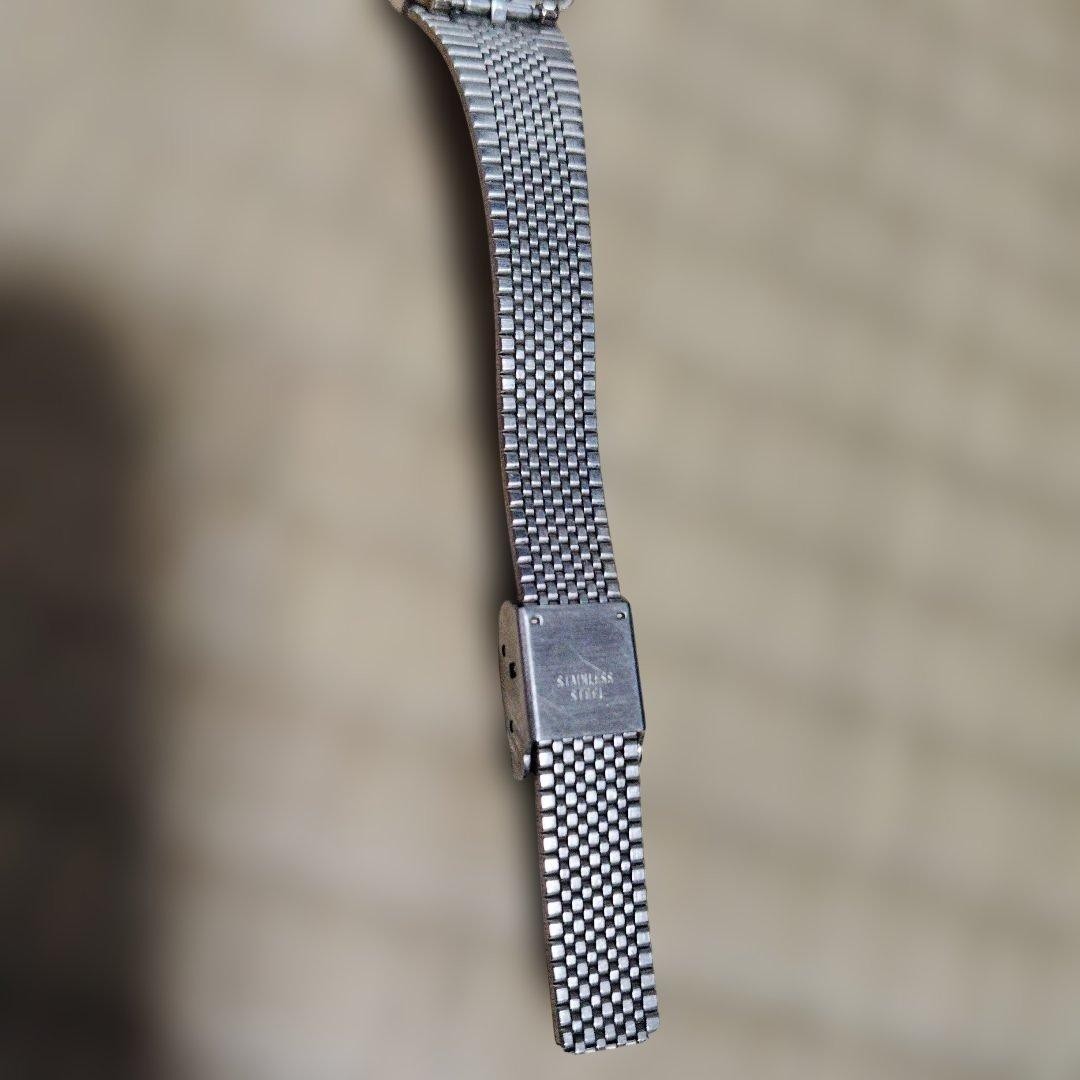 Aureole Quartz Analog Wristwatch
