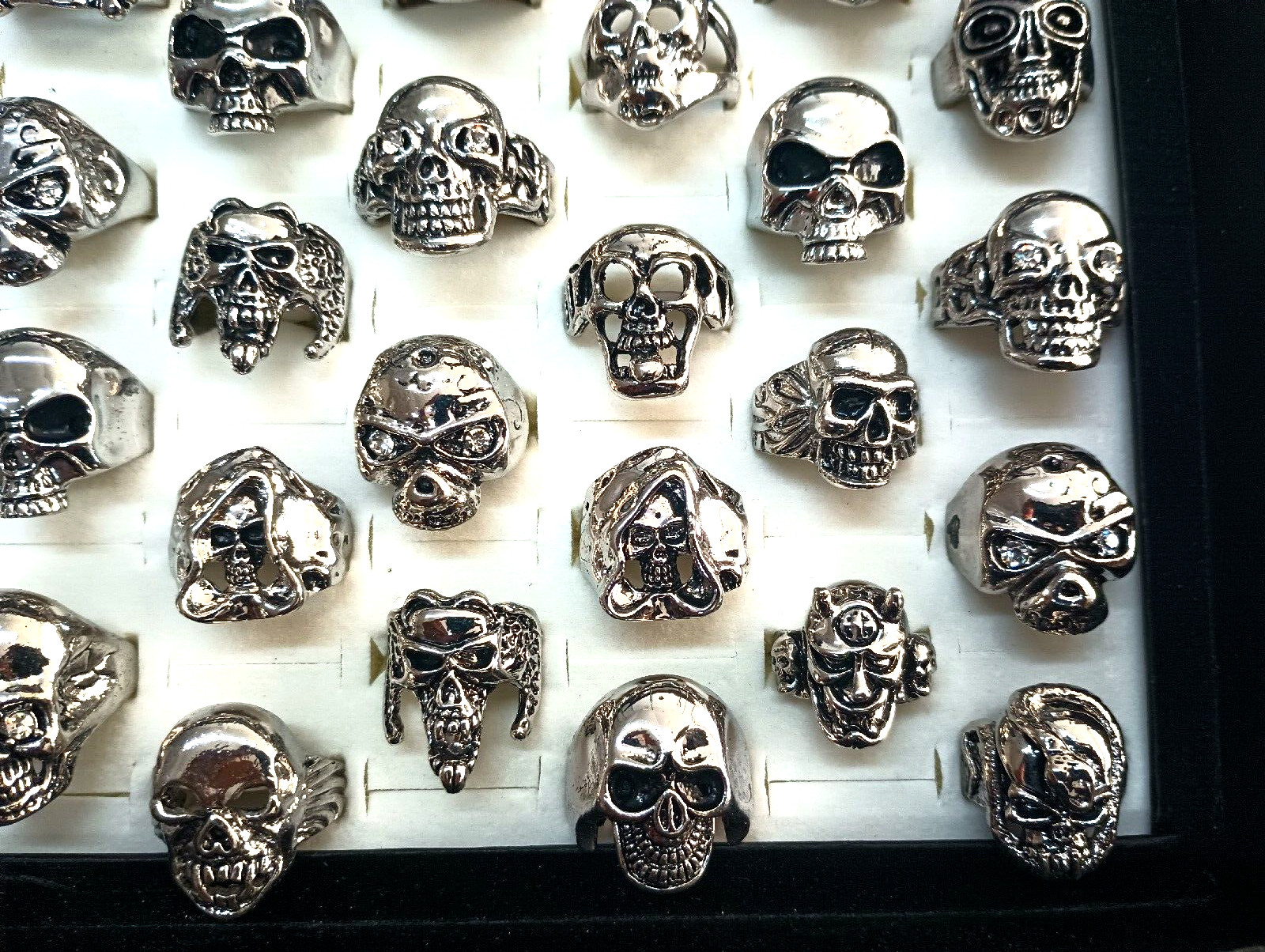 50 pcs Wholesale Mixed Lot Skull Men’s Rings Biker Punk Ring