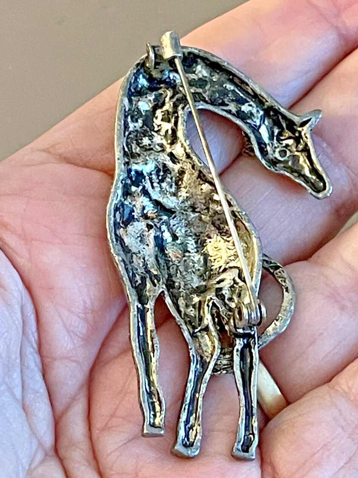 VINTAGE COSTUME JEWELRY GIRAFFE PIN & PENDANT NOT SIGNED