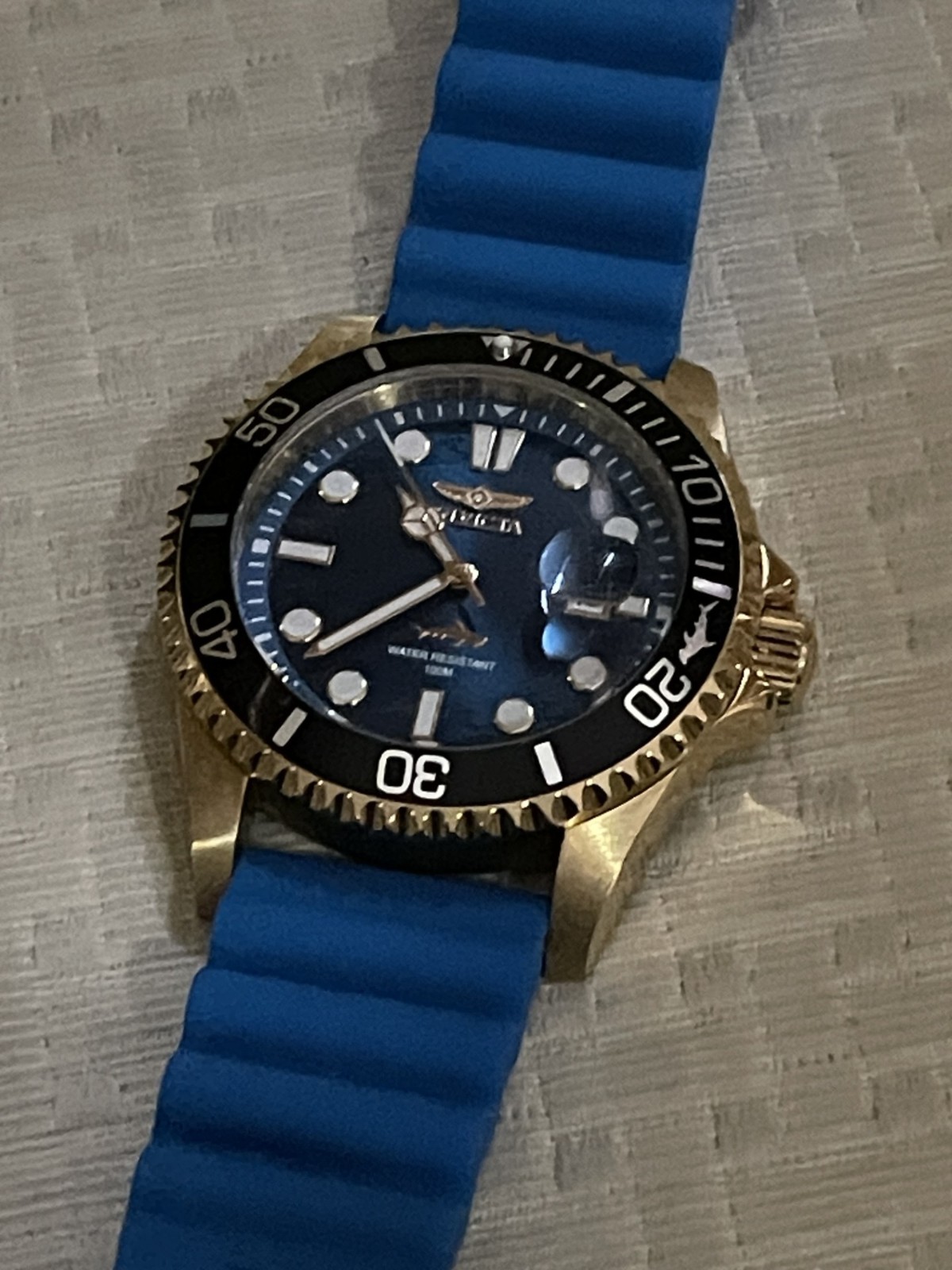 Invicta Men’s Watch Pro Diver Rotating Bezel Blue Dial Silicone Strap 47170