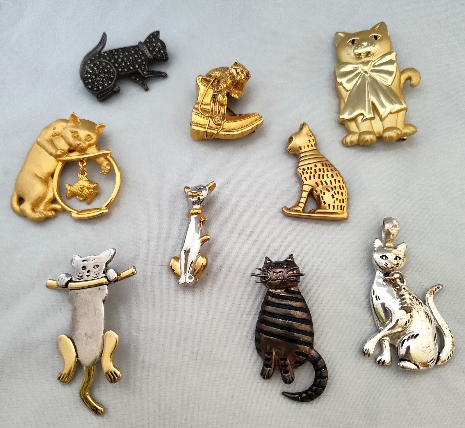 Vintage Cat Pins/Pendants JJ 1928 AJC Unmarked Lot of 9 One Sterling (SBB)
