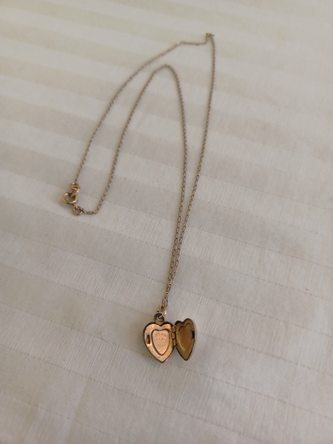Vintage 12K gold filled heart locket necklace estate child adult 16 inch photo