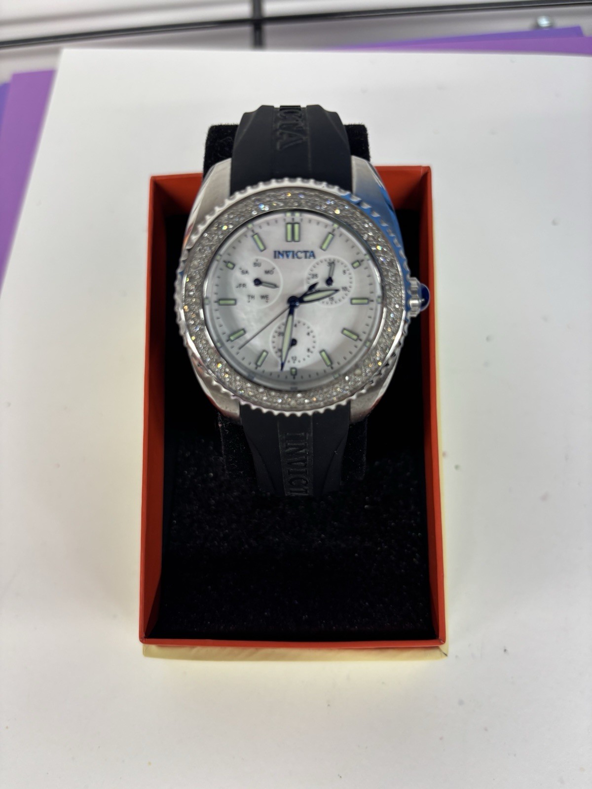 In Victor Angel Model 28487 Women’s Court Watch New Battery