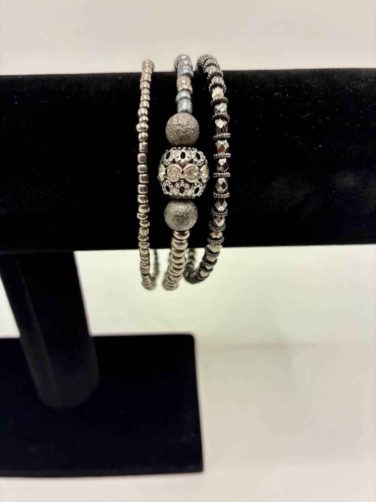 Plus Size Women’s Silver Beaded Bracelet Stack – 3-Piece Metallic 7.5” Set
