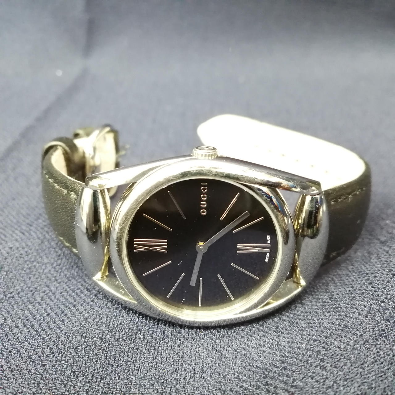 Horsebit Model YA139401 GUCCI
