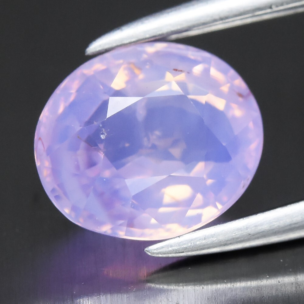 1.10ct 6.3×5.5mm Oval Pastel Purple Sapphire – Unheated, Mozambique Gem