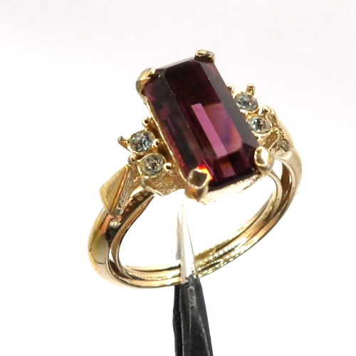 Avon Faux Amethyst Emerald-Cut Stone & Crystal Goldtone Ring (Size 5.5 to 7)