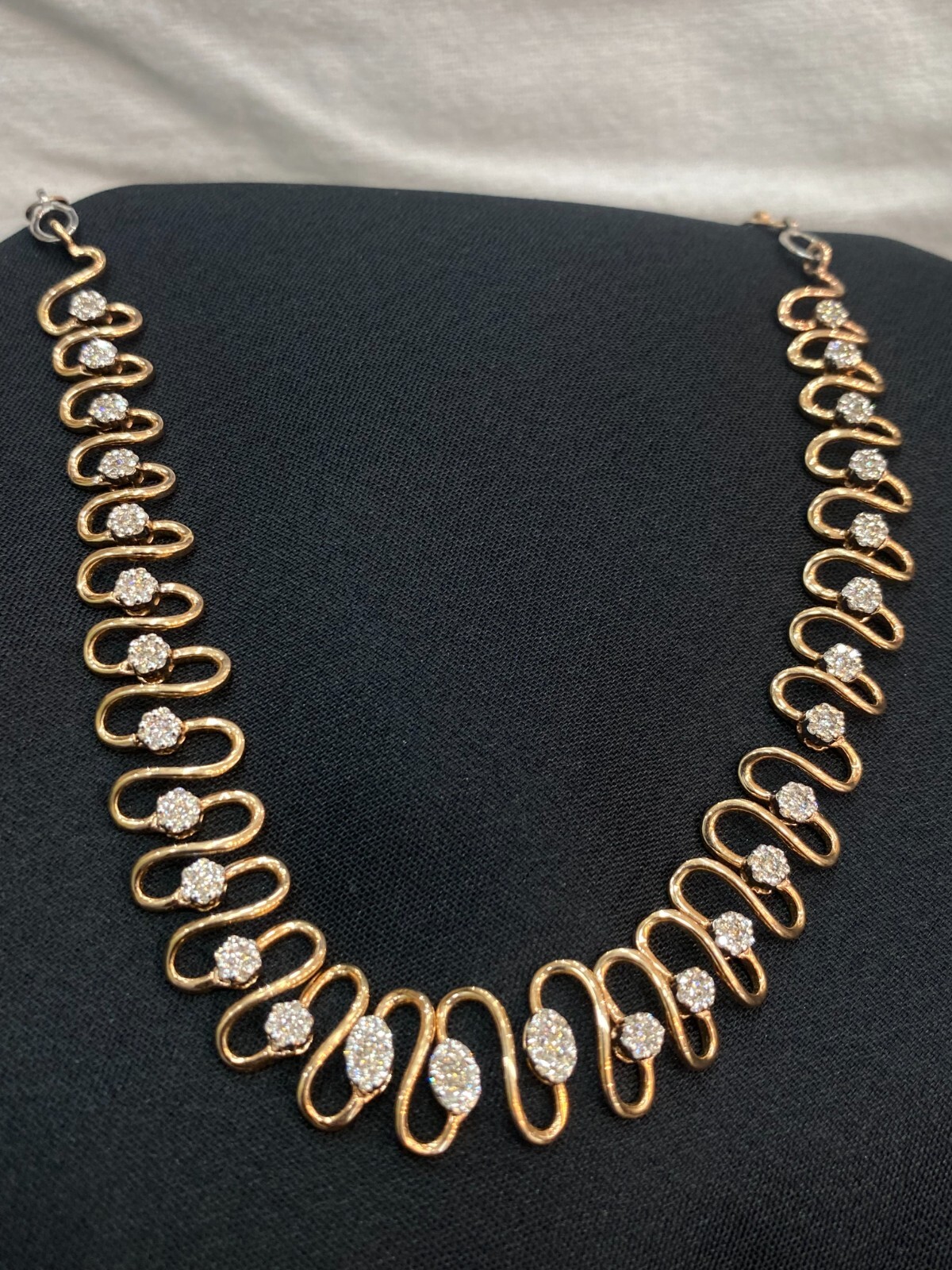 Stunning 1.50 Carats Round Brilliant Cut Natural Diamonds Necklace 14K Rose Gold