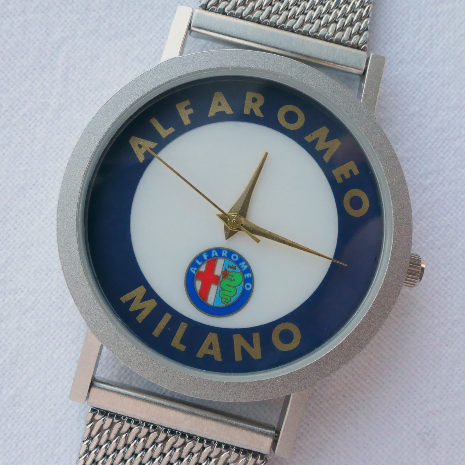 Alfa Romeo Milano Spider Classic Driver Pilot Racing Sport Car Accessory Watch