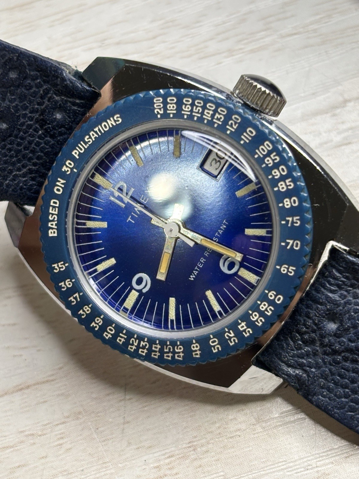 Vintage 1970’s Timex Sprite Nurse Doctor Watch 23776 Blue Pulsations Bezel 31mm