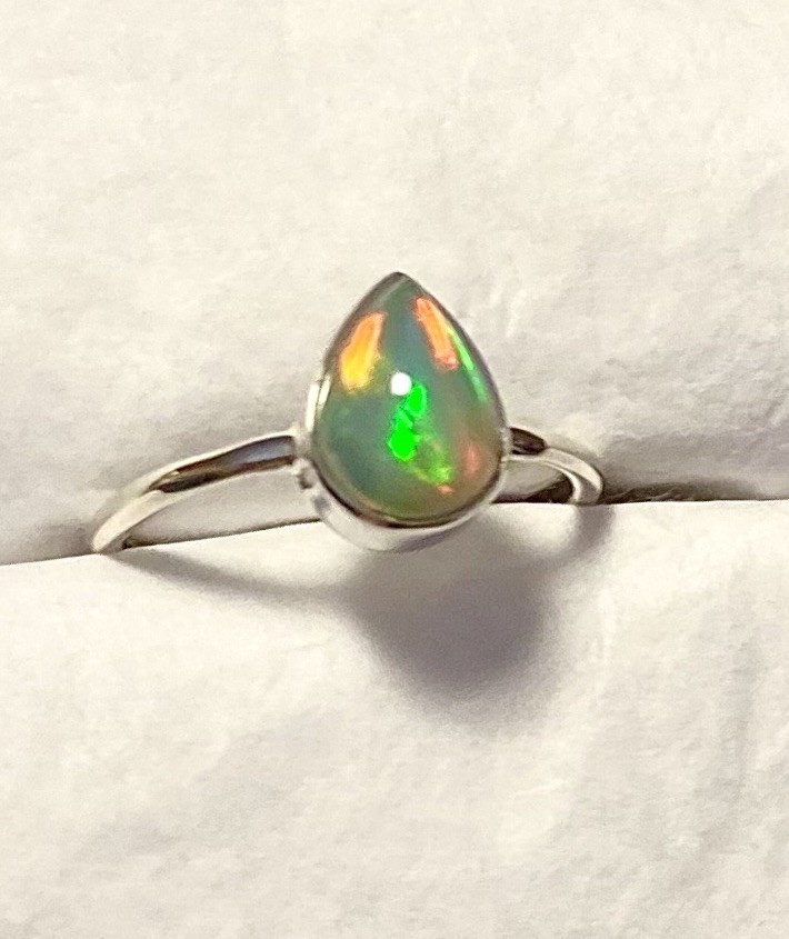 Lovely Ethiopian Opal Ring 925 Sterling Silver Size 7🌹