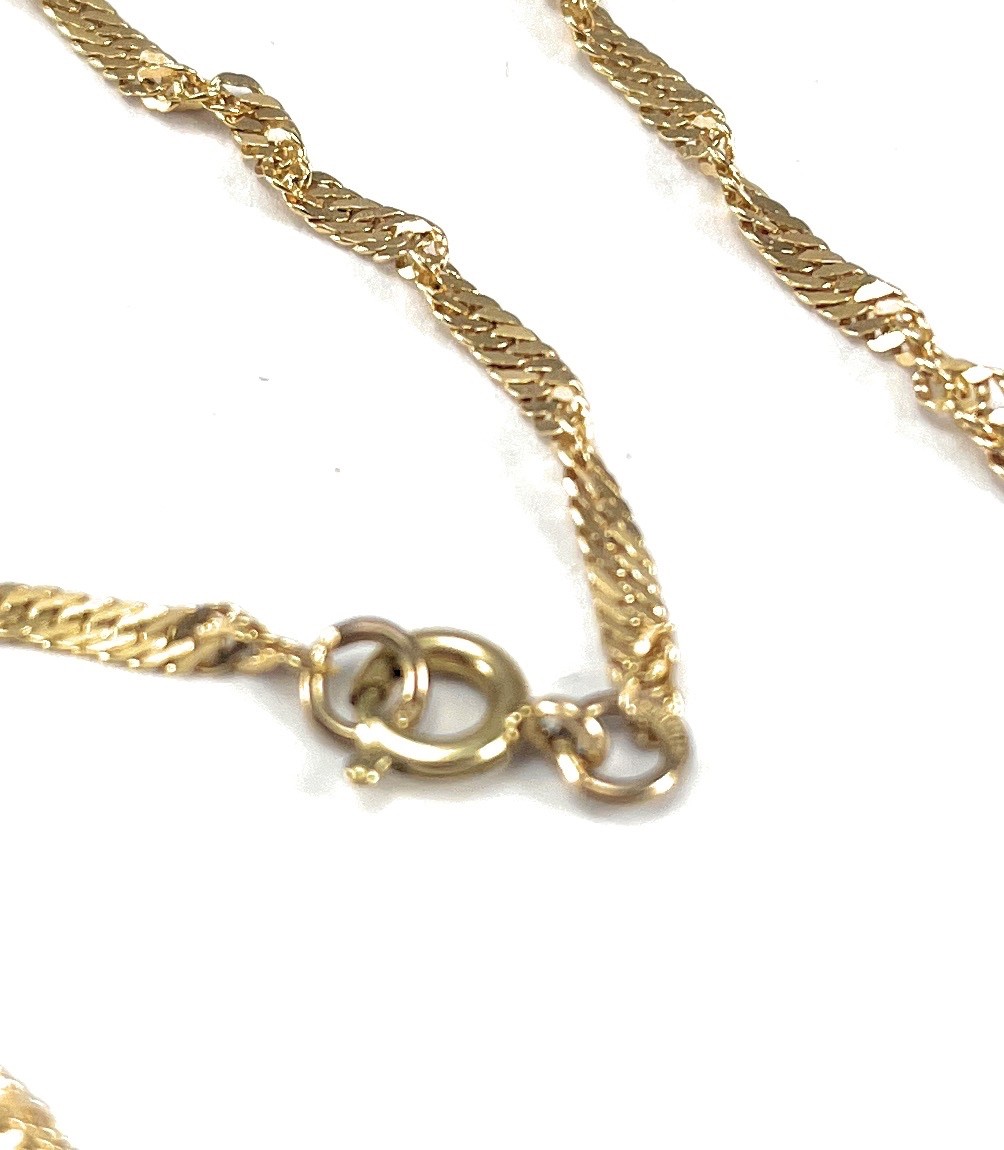 9ct Gold Chain Twisted Curb Link Hallmarked Gold 2.8 grams 16” gift box