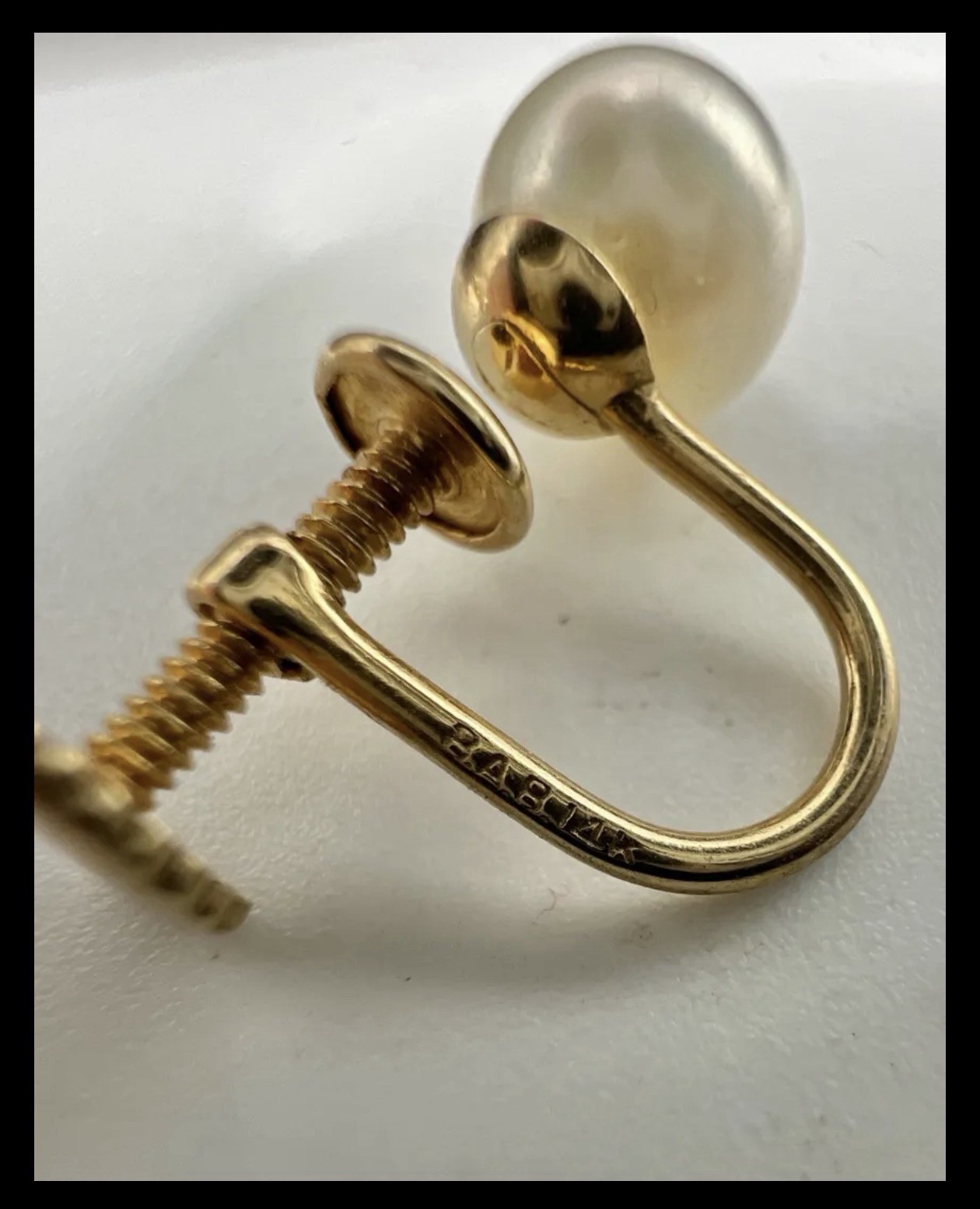 Vintage B.A. Ballou 14 Karat Gold culturedPearl Screwback Earrings