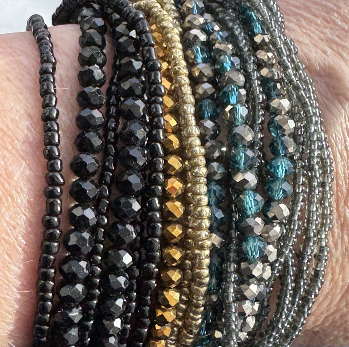 Set of 3 Beaded Bracelets Magnetic Rhinestone Clasp Multi-Strand Black Gold