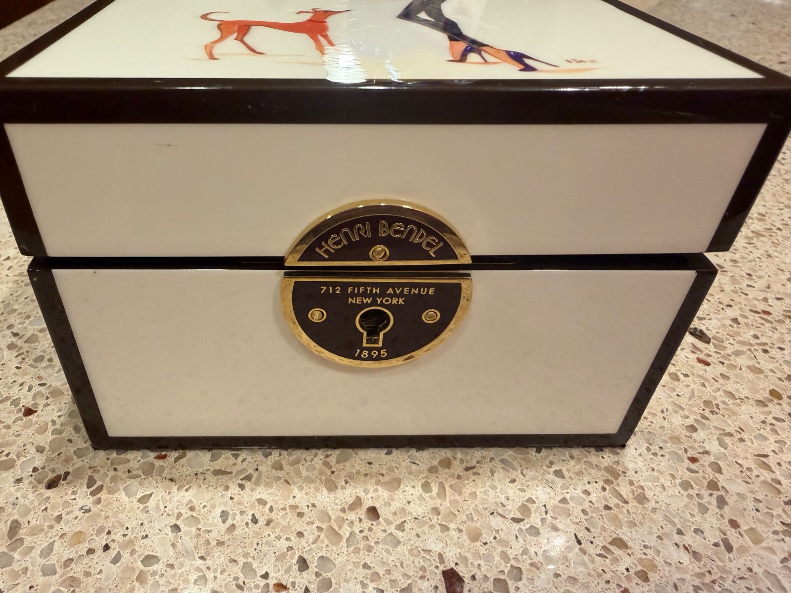 Rare Henri Bendel Lacquered Wood Jewelry Box Izak Zenou Fashion Girl Dog