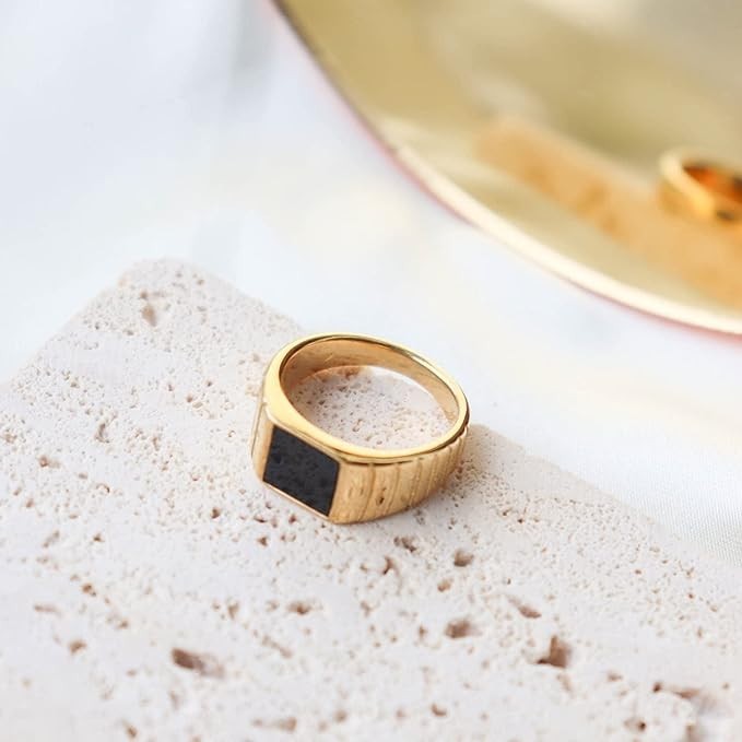 Fashion Jewelry Gold Black Enamel Signet Ring Square Vintage Style Band