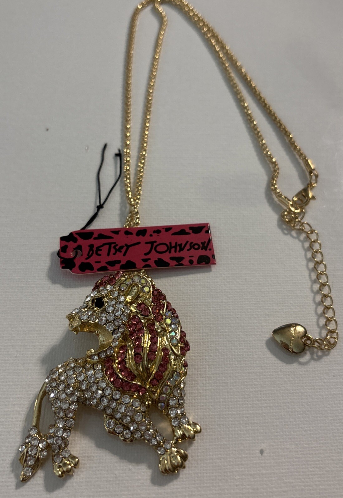 BETSEY JOHNSON GOLD WHITE CRYSTAL LION GOLD PLATED PENDANT BROOCH NECKLACE