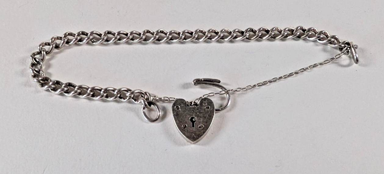 Vintage W J Sutton Sterling Silver Charm Bracelet Hallmarked Birmingham 16cm/9g