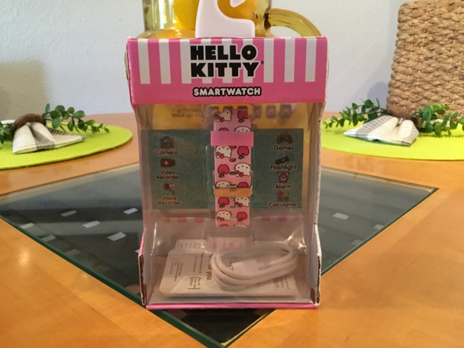 Hello Kitty Smart Watch Touch Screen, Camera, Video, Light Up Bezel, Games! NIB