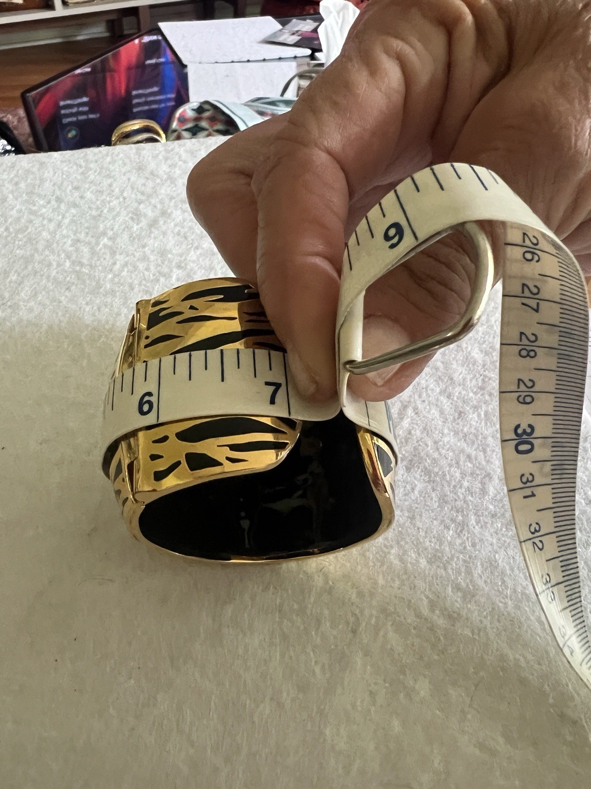 Diane Von Fürstenberg Black And Gold Enamel Cuff Hinged Bracelet Y2K 7”