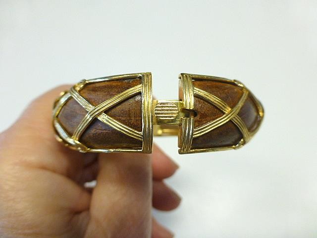 Capucine de Wulf Earth Goddess Gaia Teak Wood Golden Lattice Bangle Bracelet