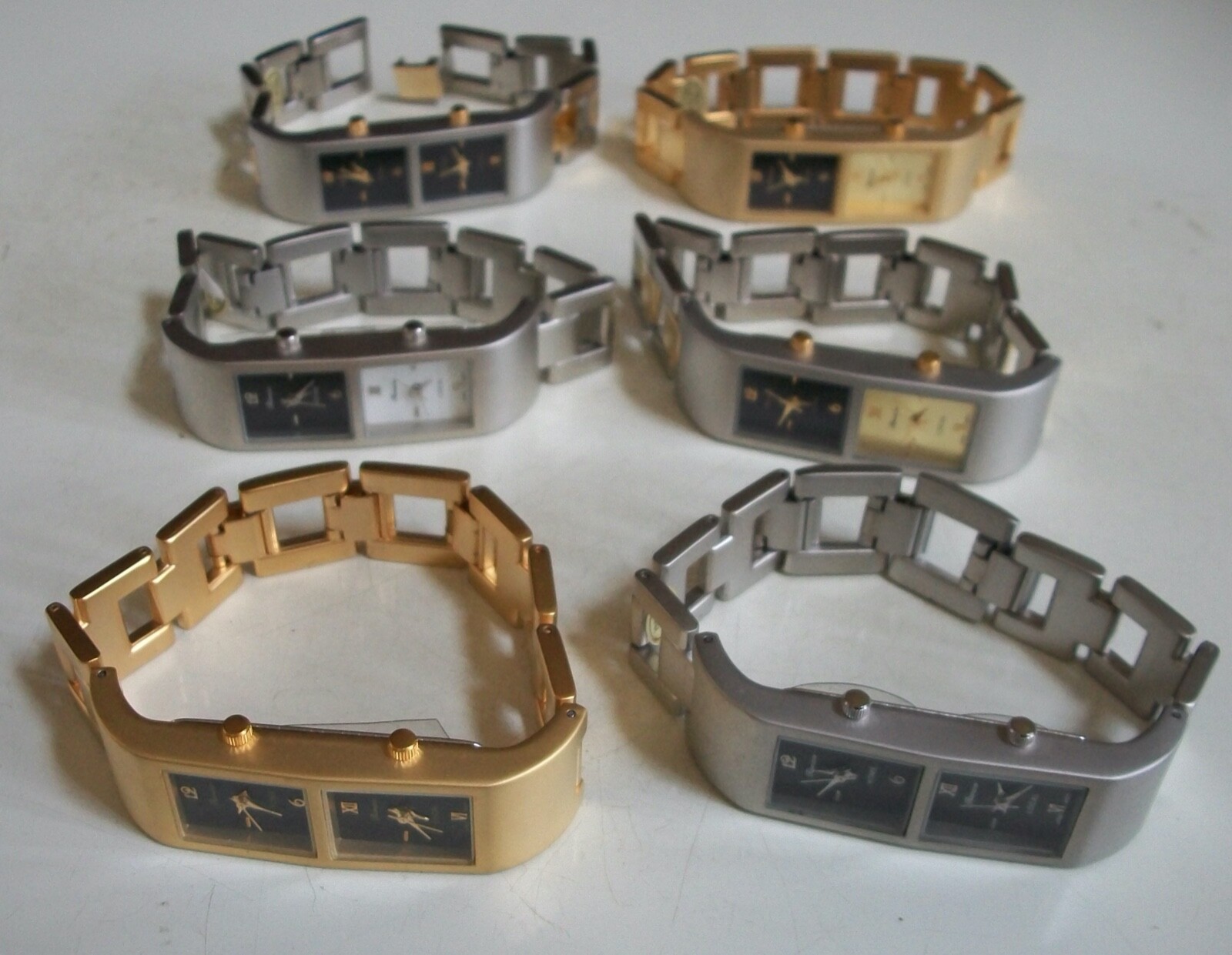 Silver, gold Or two tone finish dual time 2 time zone fashion women’s watch