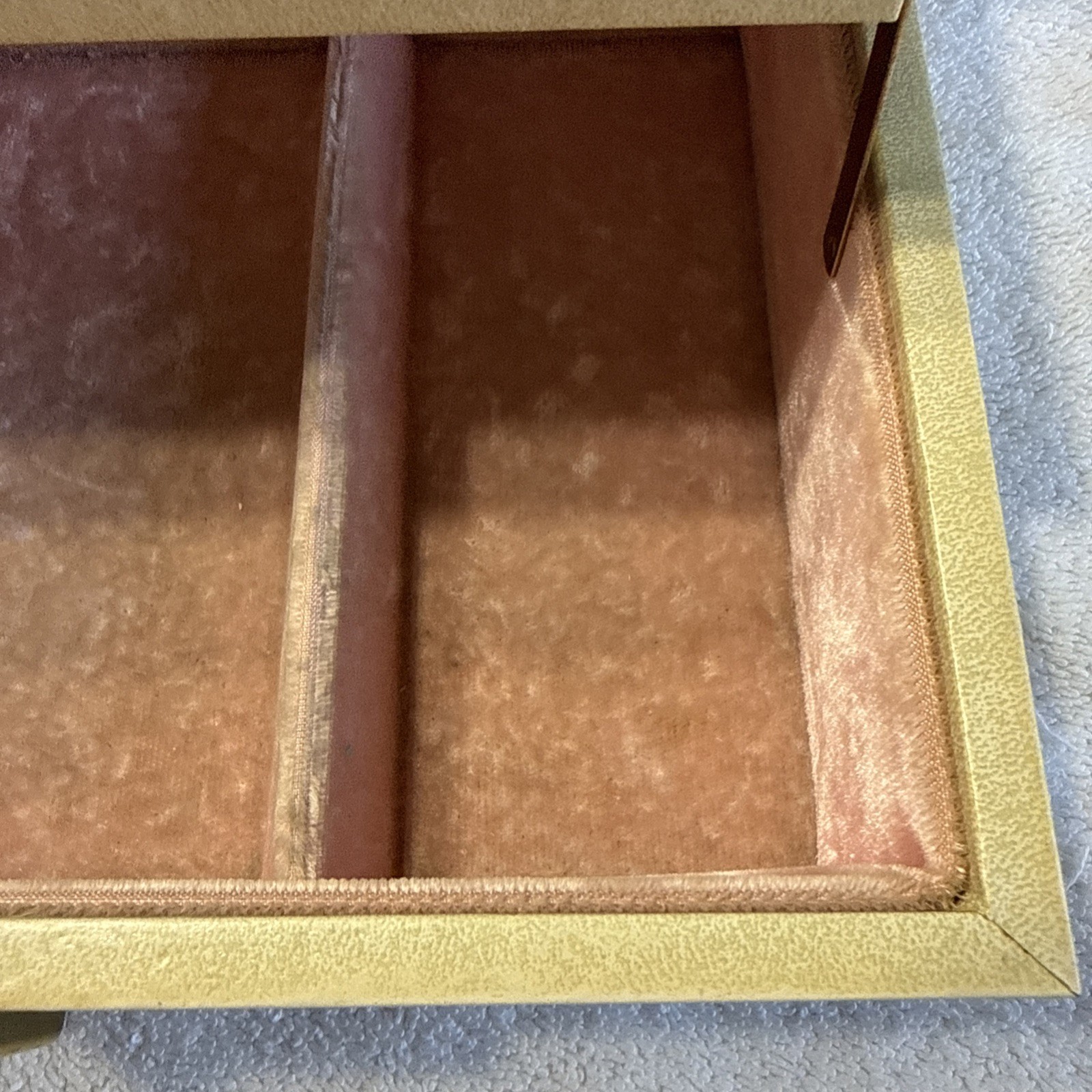 Mele Vintage White Cream Jewelry Box Two Tiers Accordion Style Pink Velvet