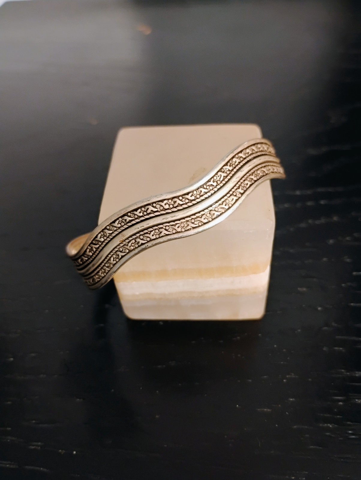 Vintage Antique Silver Tone Wavy Textured Thin Cuff Bracelet