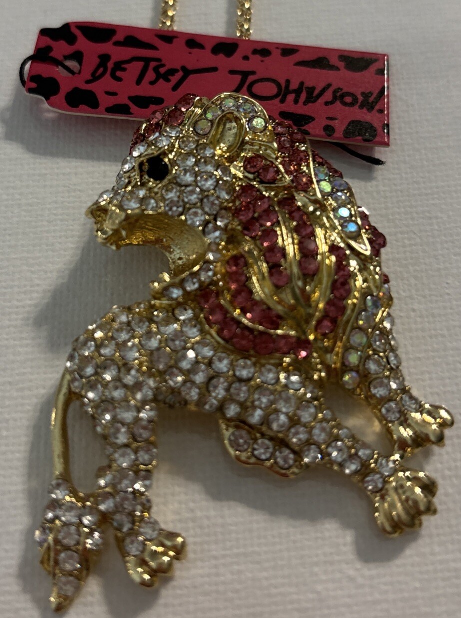BETSEY JOHNSON GOLD WHITE CRYSTAL LION GOLD PLATED PENDANT BROOCH NECKLACE