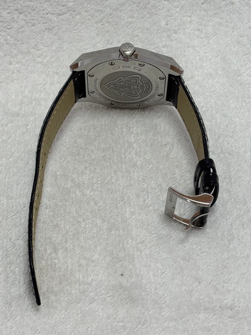 GUCCI Pantheon Quartz Date Men’s Model