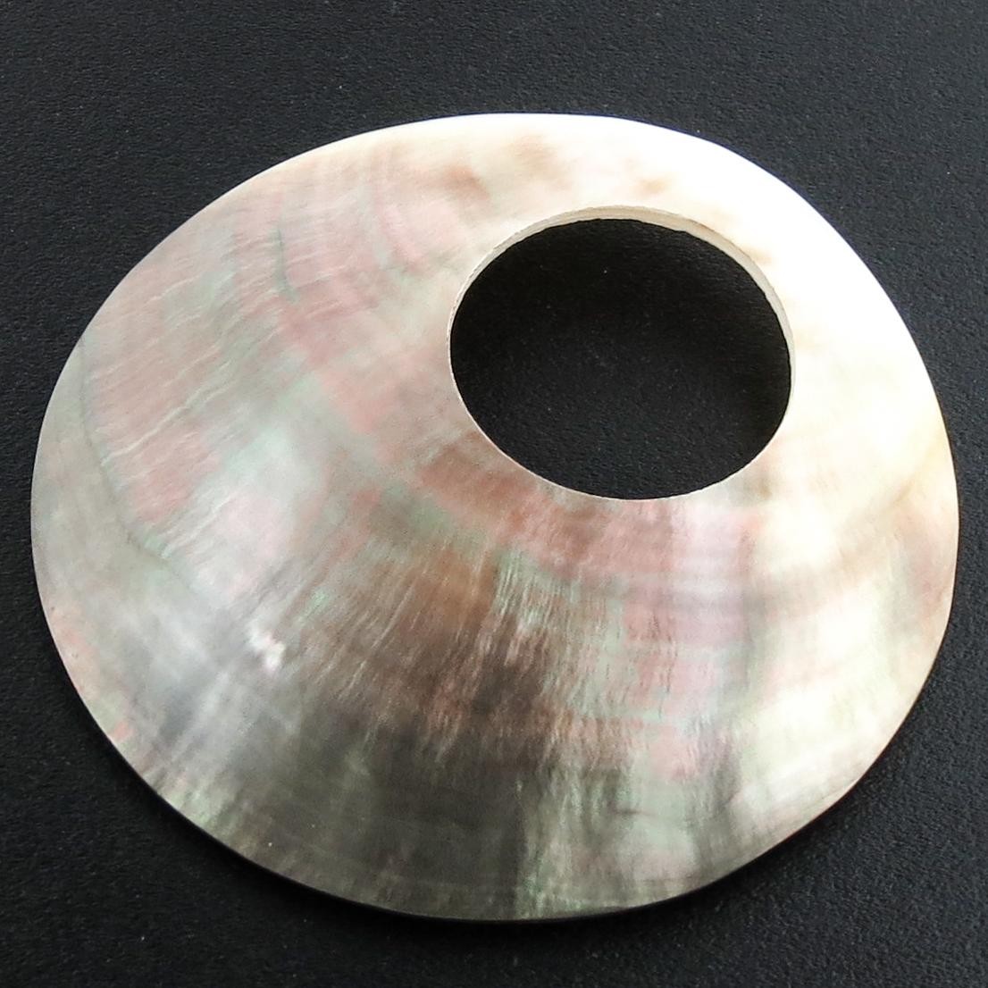 85mm Lusterous Big Blacklip Mother Of Pearl Shell Pendant, 3 3/8″