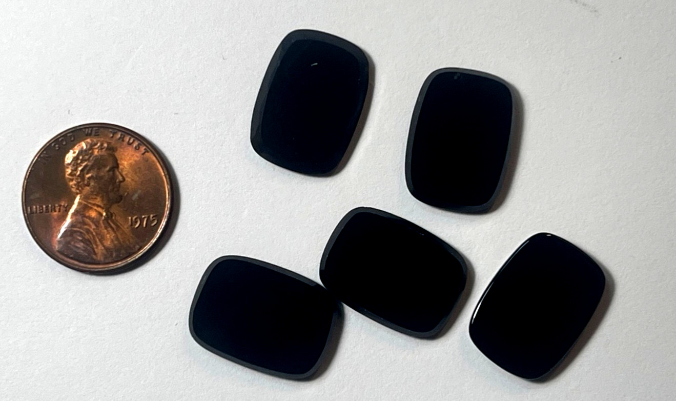 ONE (1) PCS BLACK ONYX 18X13 MM FLAT ANTIQUE SHAPE AS PICTURED BELOW WHOLESALE