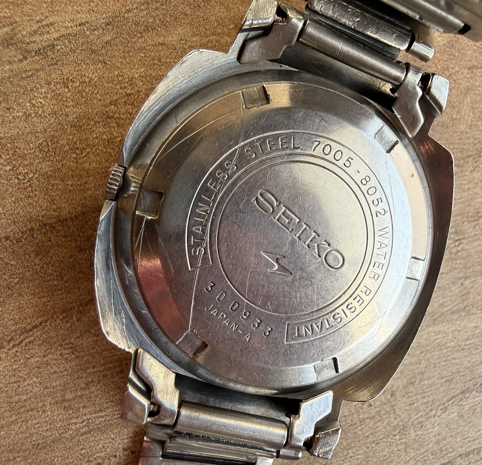 1973 Seiko 7005-8052 “Poor Man’s Diver” Automatic Vintage Diver Watch White