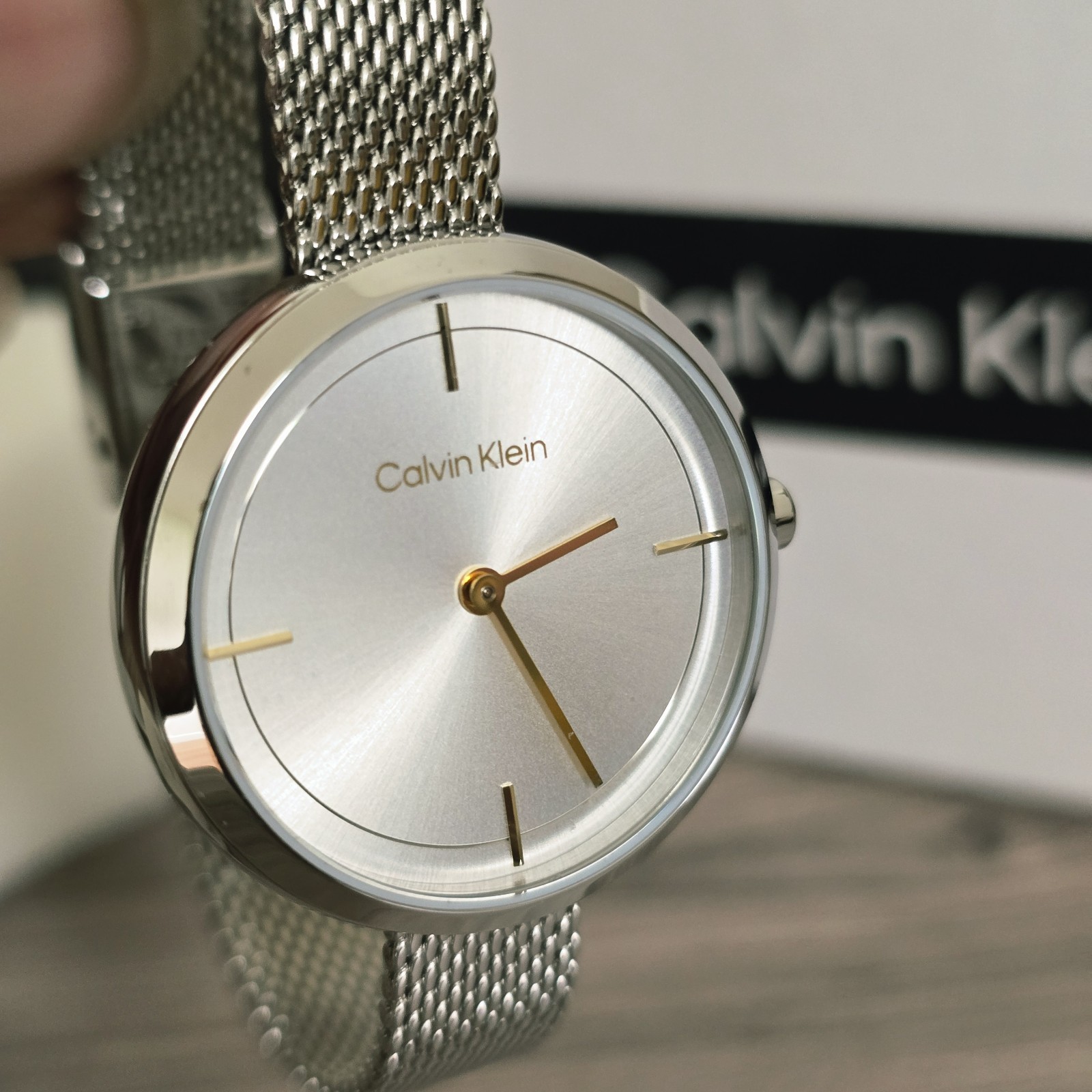 Calvin Klein Iconic Women’s Quartz Mesh Bracelet Watch Stainless Steel Silver