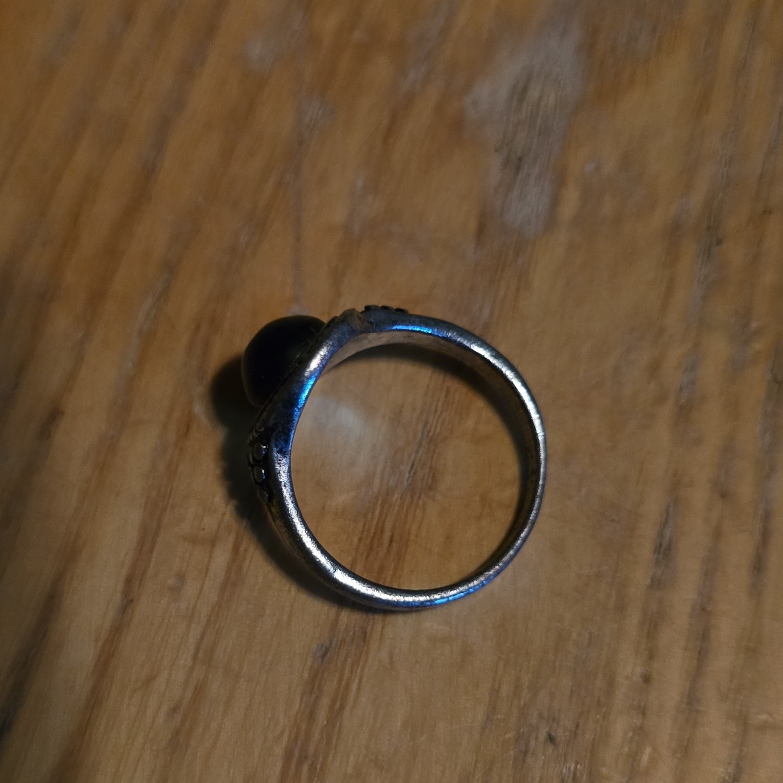 Silver Tone Metal Cocktail Ring Size 6.5 Bezel Round Black Cabochon Stone