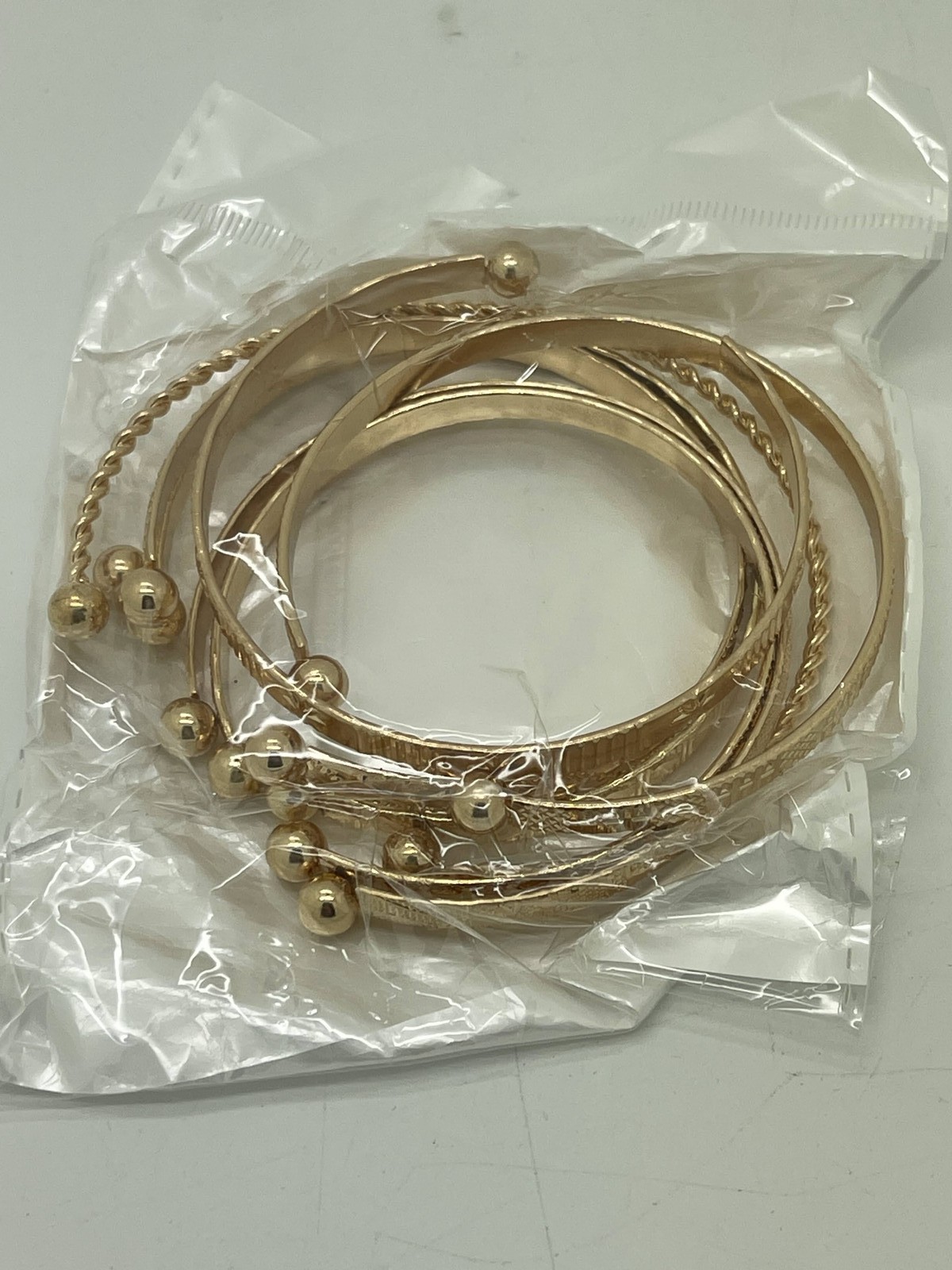 Set of 5 Bracelets: Roccolta Plastica – Sacchetto Gold Looking Unopened Pack NEW