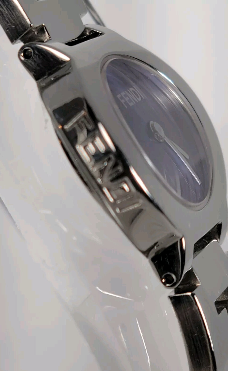 FENDI SWISS MADE Women’s Stainless St Water Resitan 3 ATM Sapphire Crystal 24mm