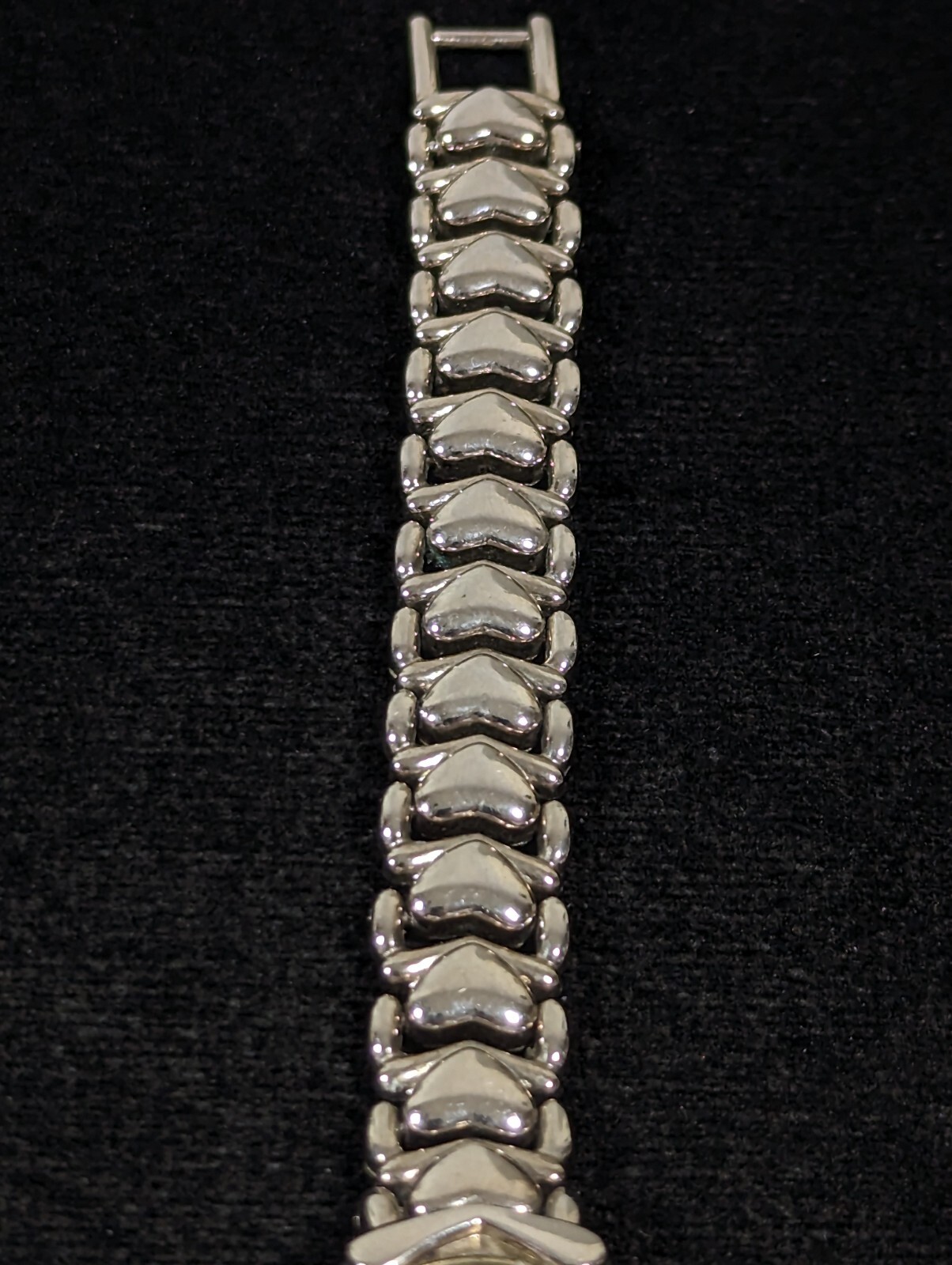 Mondu Womans Silver Tone Dial Round Case Link Bracelet Band Watch 7.25 Inch