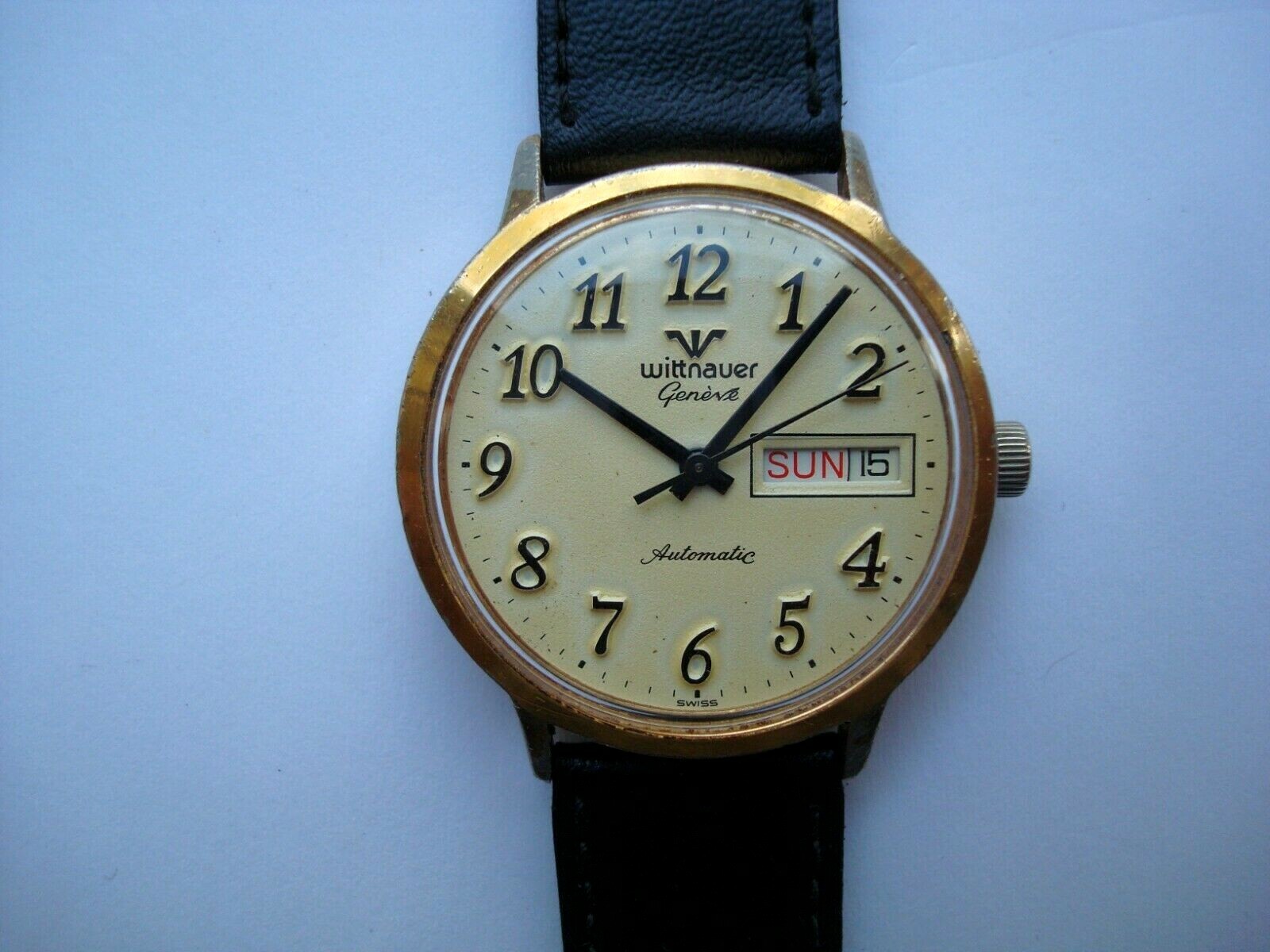 WITTNAUER GENEVE MENS AUTOMATIC WATCH 17j. ETA 2879 DAY DATE Quick Set Near Mint