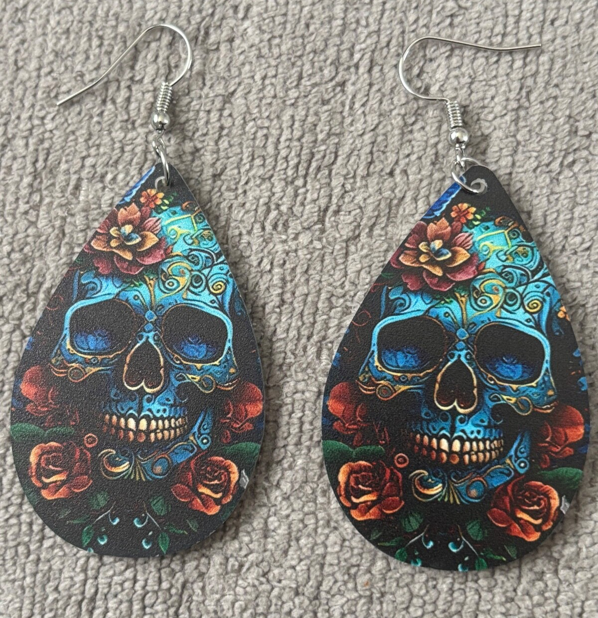 BUY 2 GET 1 FREE Spooky Themed Earrings | Dark heart Skull Cauldron Eyeball Blac