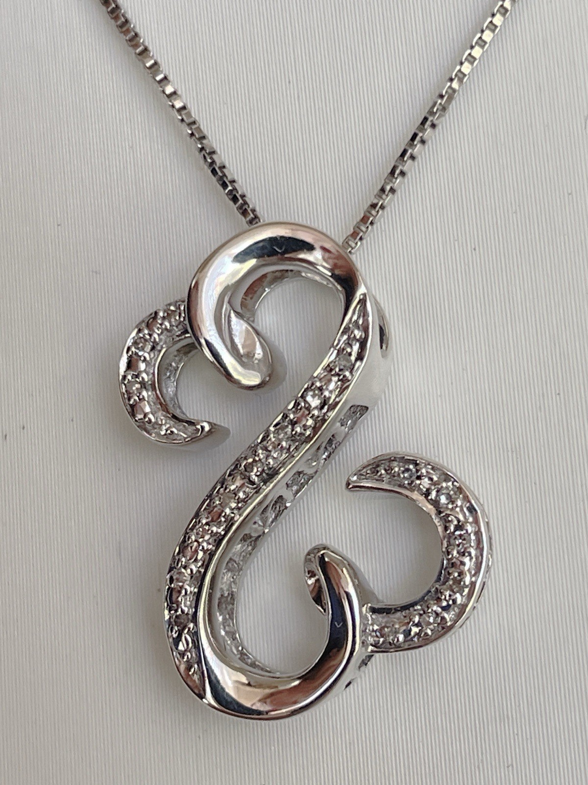 Jane Seymour Open Hearts White Diamond Curlique 925 S. Silver Necklace~MRP $229
