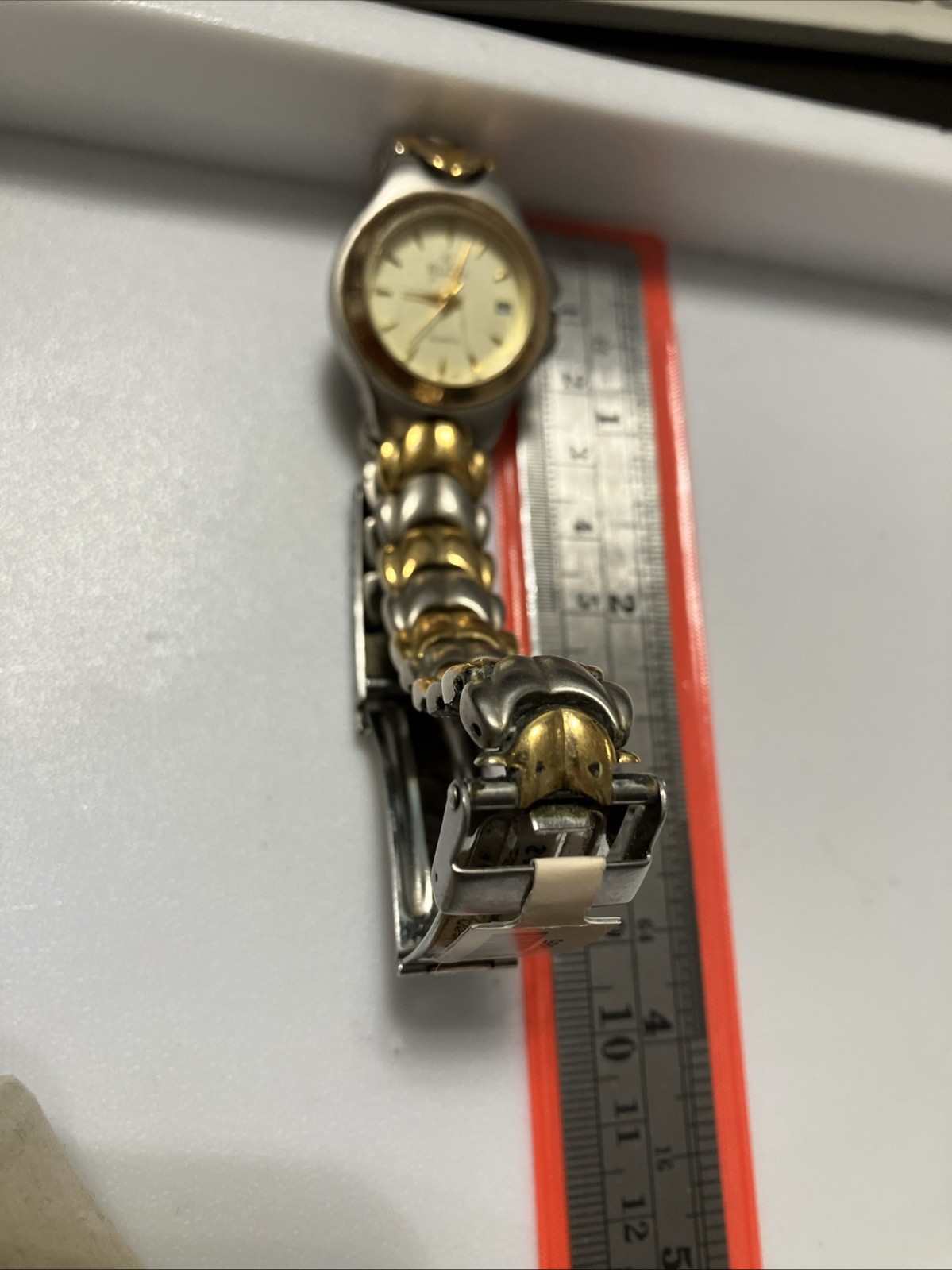 Elgin PreOwned Two Tone Quartz Watch EM885 Fresh Battery