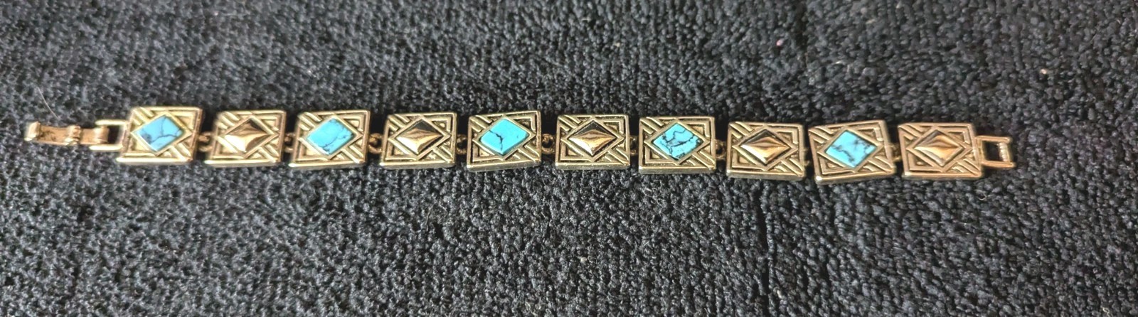 Vintage Silver Tone And Turquoise bracelet. 7 Inches. Not Stamped Silver Or 925
