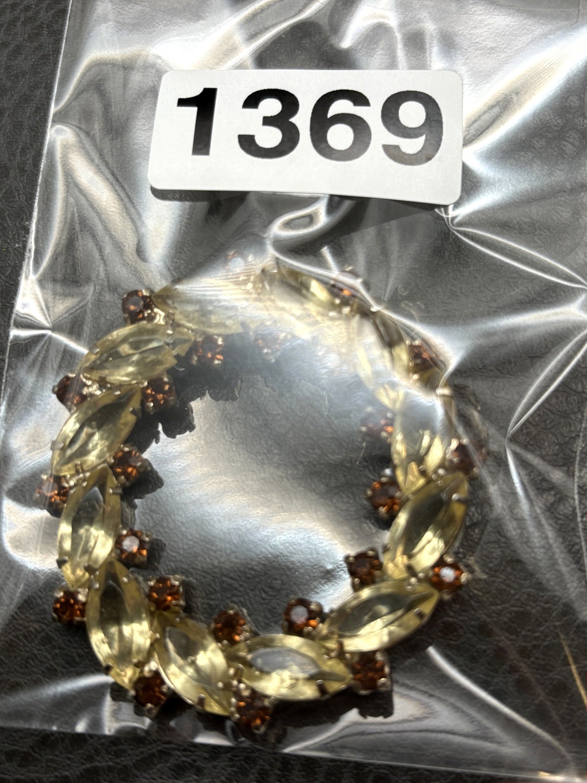 Vintage Gold Tone Faux Citrine Faux Topaz Marquise Rhinestone Wreath Brooch Pin