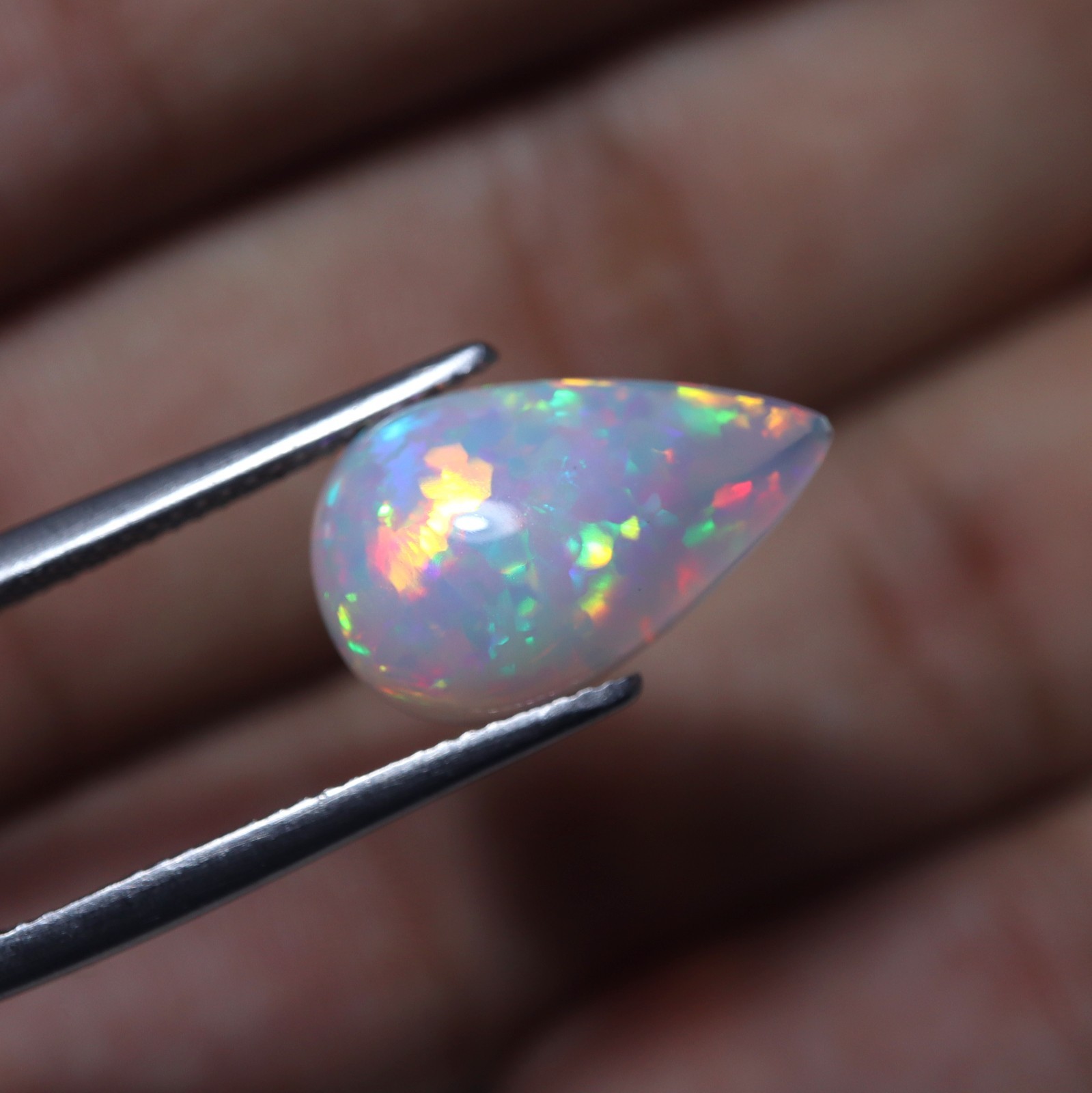 4.2 Cts 16.5×10.2 MM Real AAA Green Red Yellow Fire Ethiopian White Opal Pear