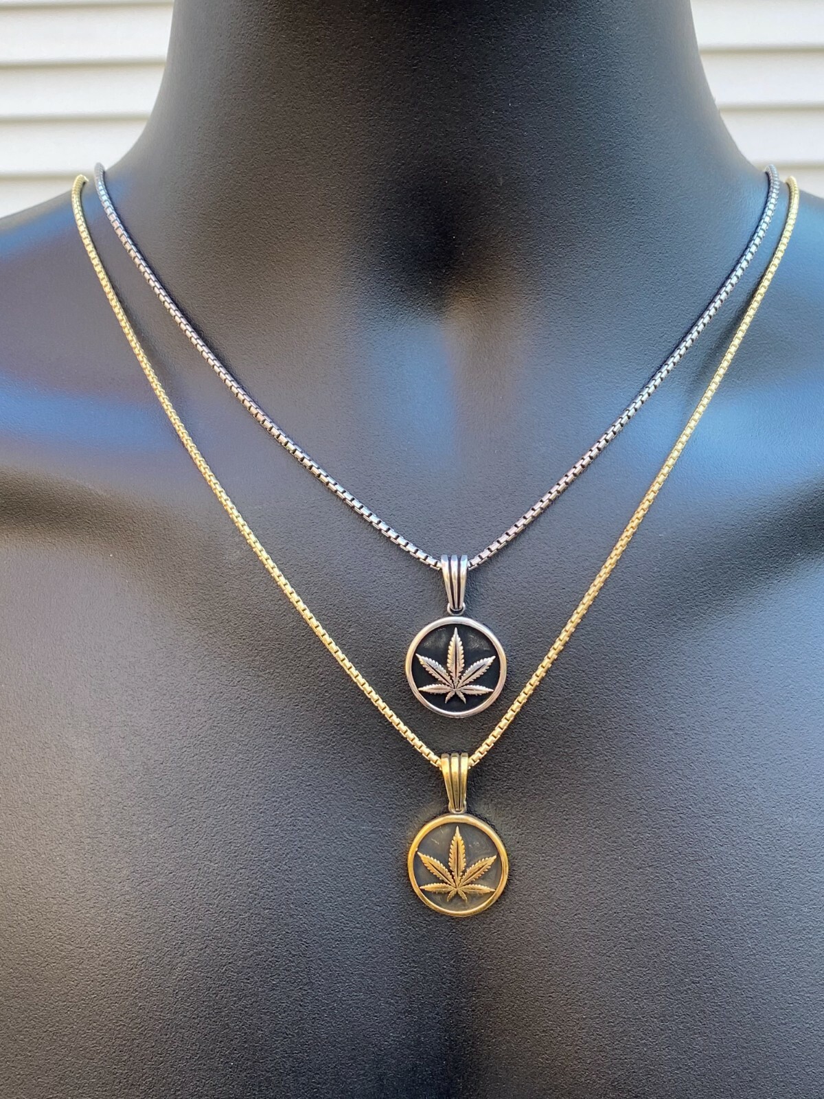 Solid 925 Sterling Silver Marijuana Weed Leaf Pendant Gold Plated Medallion